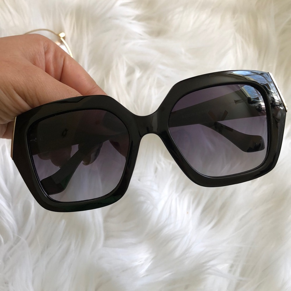 Black Chunky Oversized Sunglasses